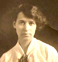 Photo of photos/Joan McLennan 1894-1983 portrait